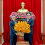 ប្រតិភូខេត្តព្រៃវែងដឹកនាំដោយ ឯកឧត្តម ​សួន សុម៉ាលីន អញ្ជើញបំពេញទស្សនកិច្ច និងចូលរួមពិធីអបអរសាទរជូនពរឆ្នាំថ្មីប្រពៃណីជាតិវៀតណាម