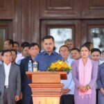 ឯកឧត្តមអភិសន្តិបណ្ឌិត ស សុខា អញ្ជើញសំណេះសំណាលជាមួយកងកម្លាំងទាំងបី ក្រុមគ្រូពេទ្យ បុគ្គលិកអនាម័យ និងក្រុមការងារសង្ក្រាន្តព្រៃវែងឆ្នាំ ២០២៦