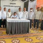 ថ្នាក់ដឹកនាំខេត្តព្រៃវែង អញ្ជើញចូលរួមគោរពវិញ្ញាណក្ខន្ធសព លោក ហ៊ុន ណេត
