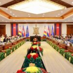 លោកឧត្តមសេនីយ៍ទោ ឈឿន ប៊ុនឆន ស្នងការនគរបាលខេត្តព្រៃវែង បានអញ្ជើញចូលរួមកិច្ចប្រជុំបូកសរុបលទ្ធផលការងារសុវត្ថិភាពចរាចរណ៍ផ្លូវគោកប្រចាំឆមាសទី១ និងទិសដៅការងារឆមាសទី២ ឆ្នាំ២០២៦